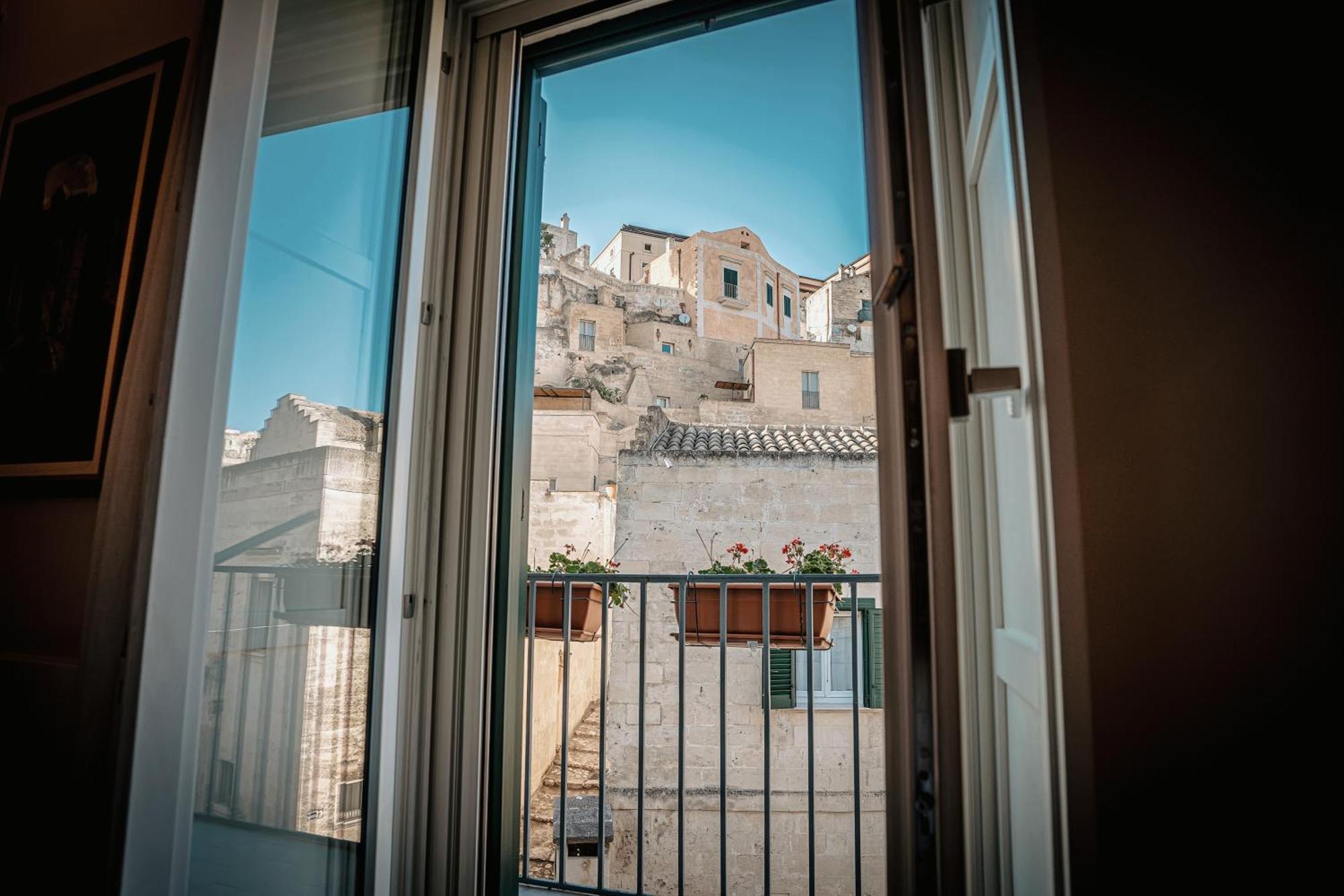 Dimora Lombardi Hotel Matera Bagian luar foto