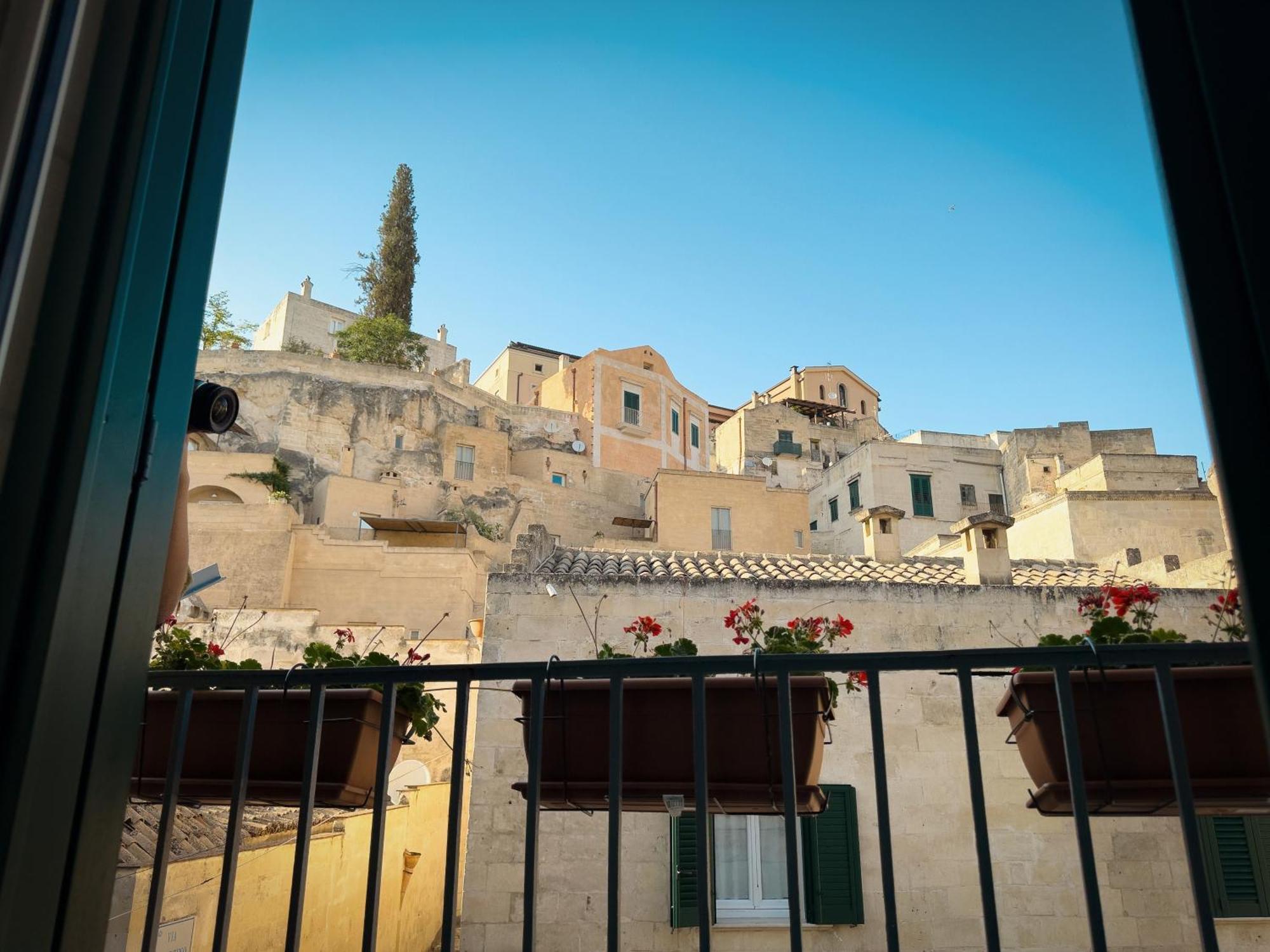 Dimora Lombardi Hotel Matera Bagian luar foto